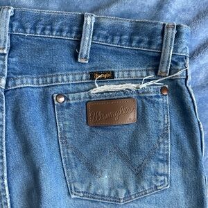 Men’s Vintage Distressed Wrangler Jeans